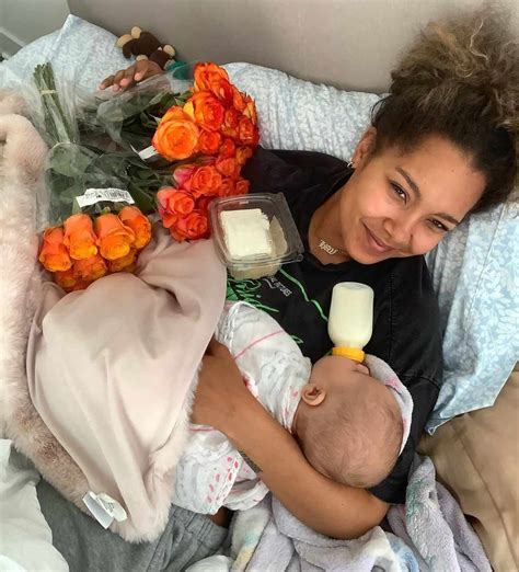 Actress Parker McKenna Posey Welcomed Her 1st Child!